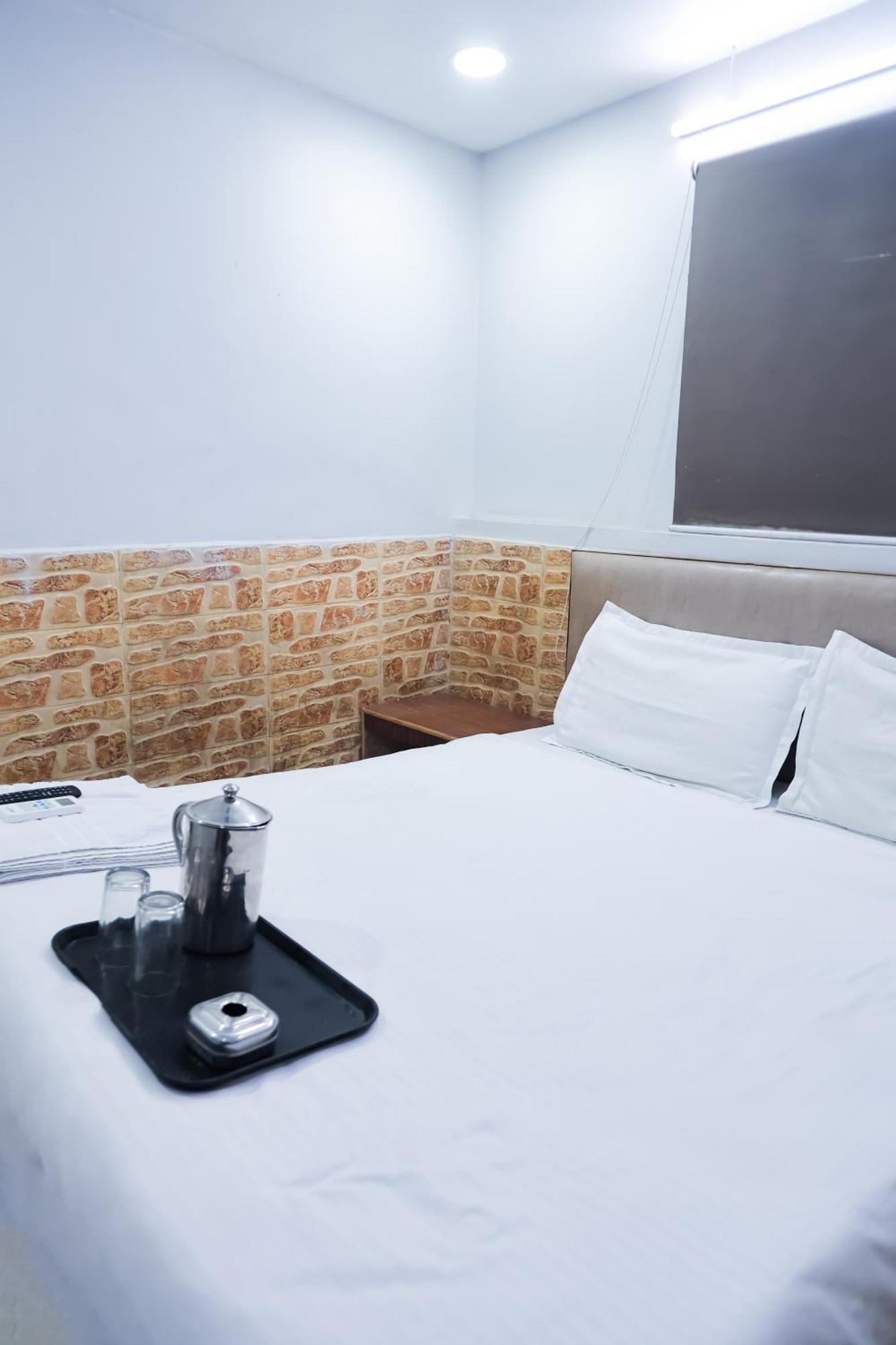 Mannat Stay Hotel - Laxmi Nagar New Delhi Exterior photo