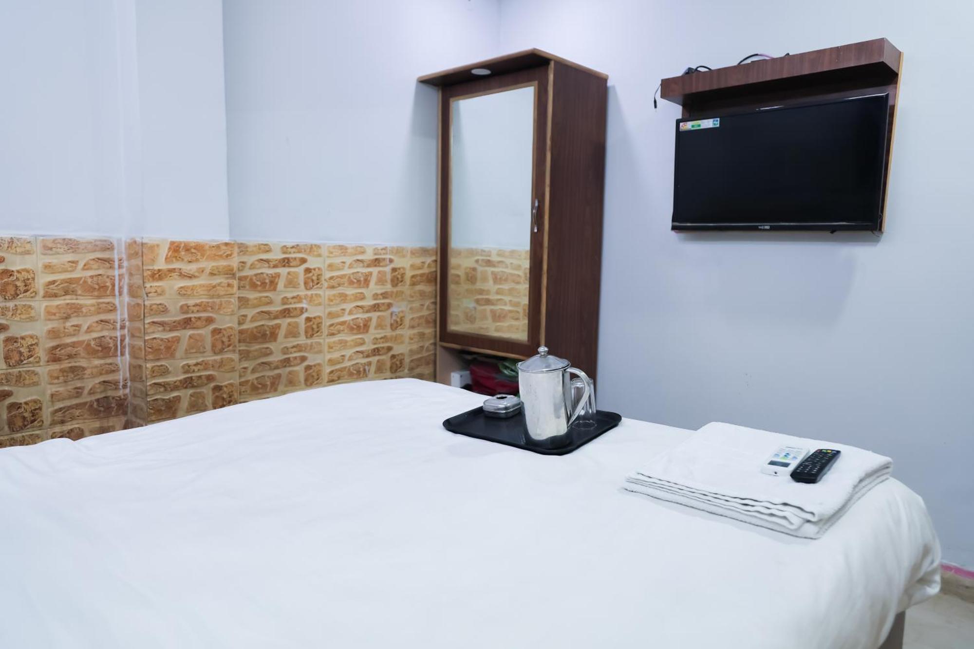 Mannat Stay Hotel - Laxmi Nagar New Delhi Exterior photo